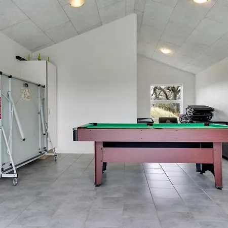 Swarthofthi - 1-5km From The Sea By Interhome Feriehus *
